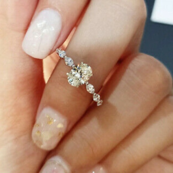 Jewelry - NEW 925 Sterling Silver Beautiful Ring